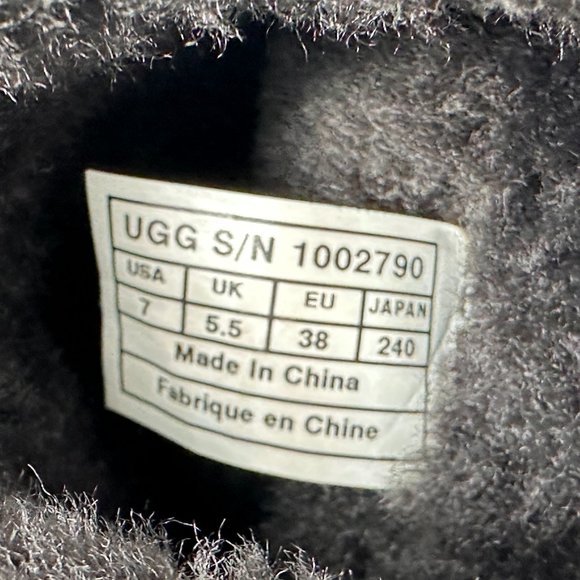 Ugg ( 1002790) Exotic Leopard Classic Shearling Boots Women Size 7 - Picture 7 of 7